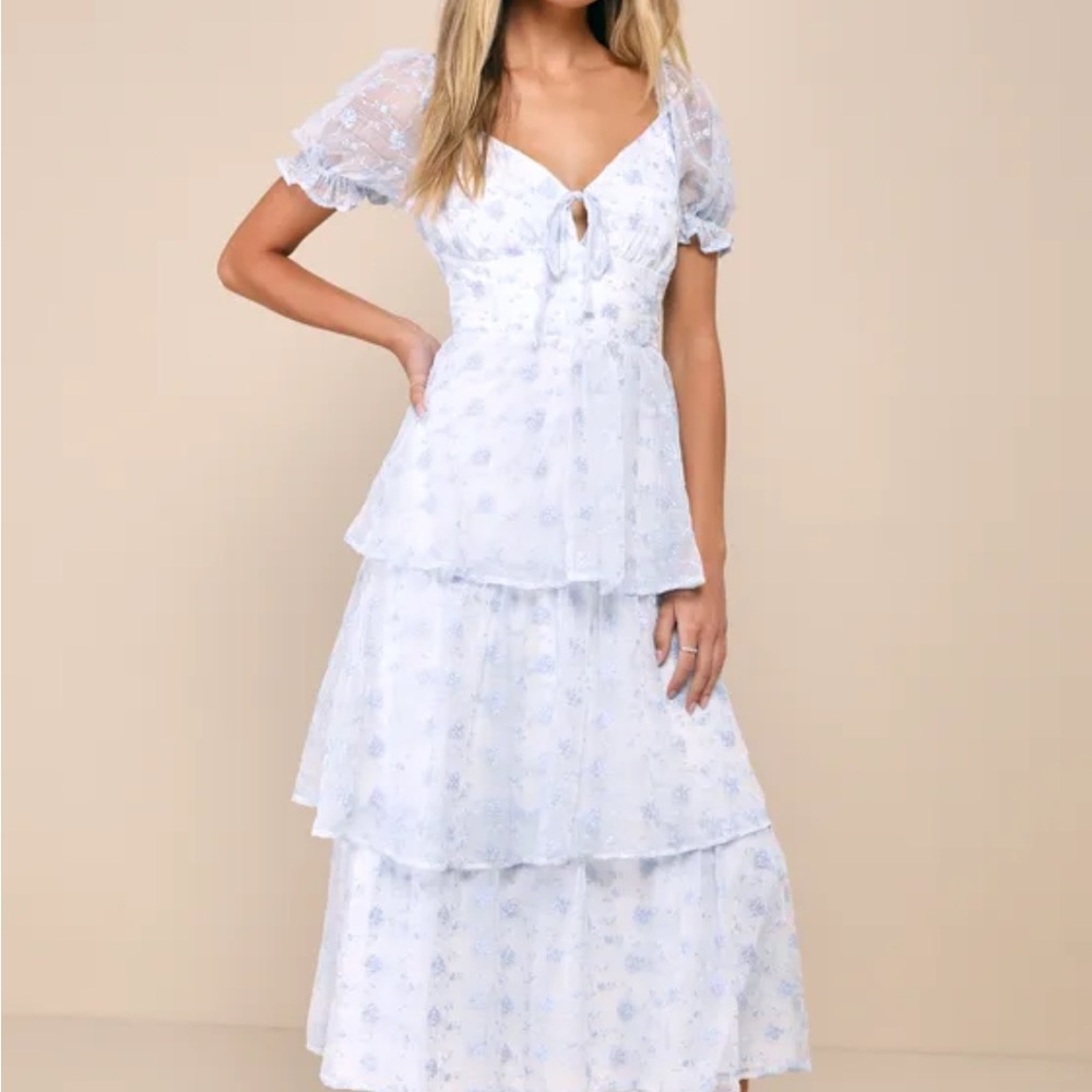 NWT Lulu’s Blue Floral Tiered Dress